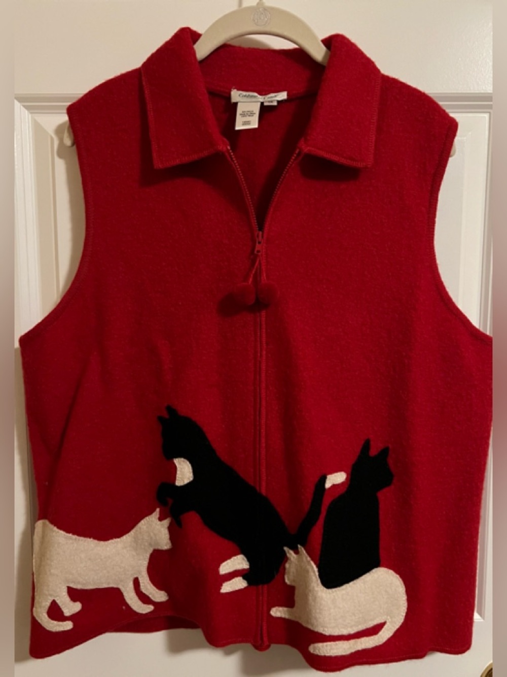 Preowned Coldwater Creek 100% wool cat lover vest. Size 1X